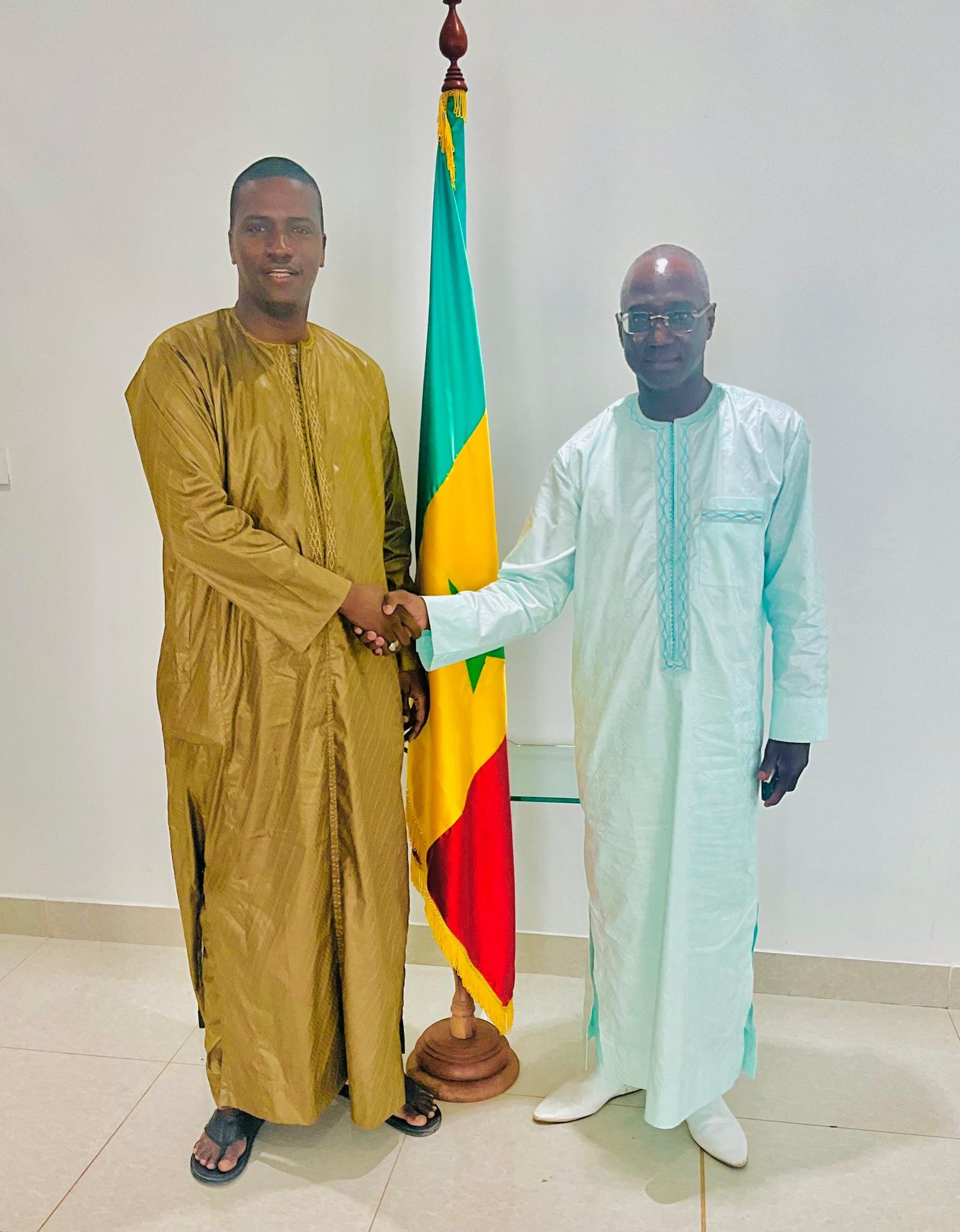 4a18df3d-5c39-44dd-a499-1878175d0e90